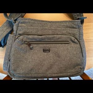 Lug Shimmy Crossbody Bag